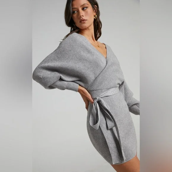 NWOT Gianni Bini Alston Sweater Dress Size Medium - Picture 2 of 7